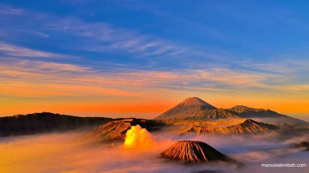 Hunting Golden Sunrise Hingga Mampir ke Air Terjun Madakaripura Bromo Cuma Rp950 Ribu Bareng Pigijo