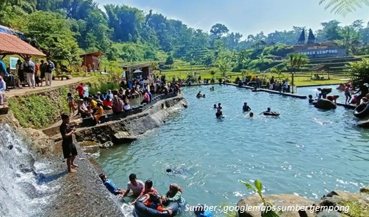 Jalan Menuju Sumber Gempong