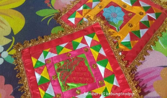 Bangga, ada Kain Tapis Lampung di Penobatan Raja Charles III! 3 Kerajinan Khas Lampung Kebung, Kain Tapis Lampung
