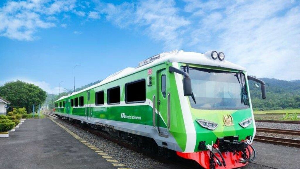 Kereta Wisata Non Priority