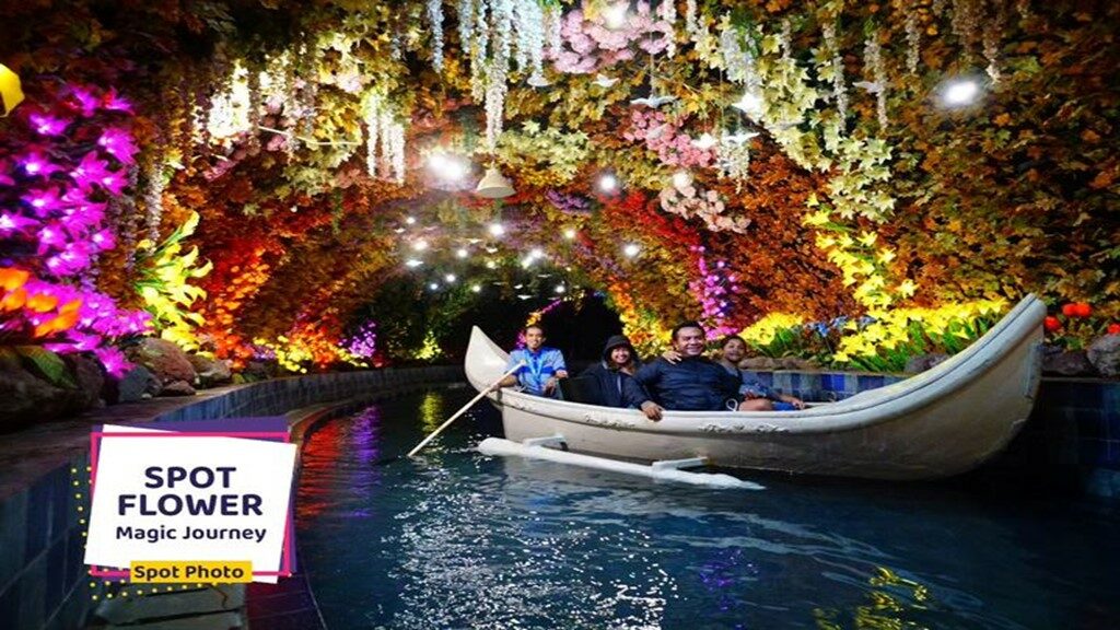 Malang Night Paradise, Seru-Seruan di Lorong Waktu dan Naik Dinosaurus Malang Night Paradise