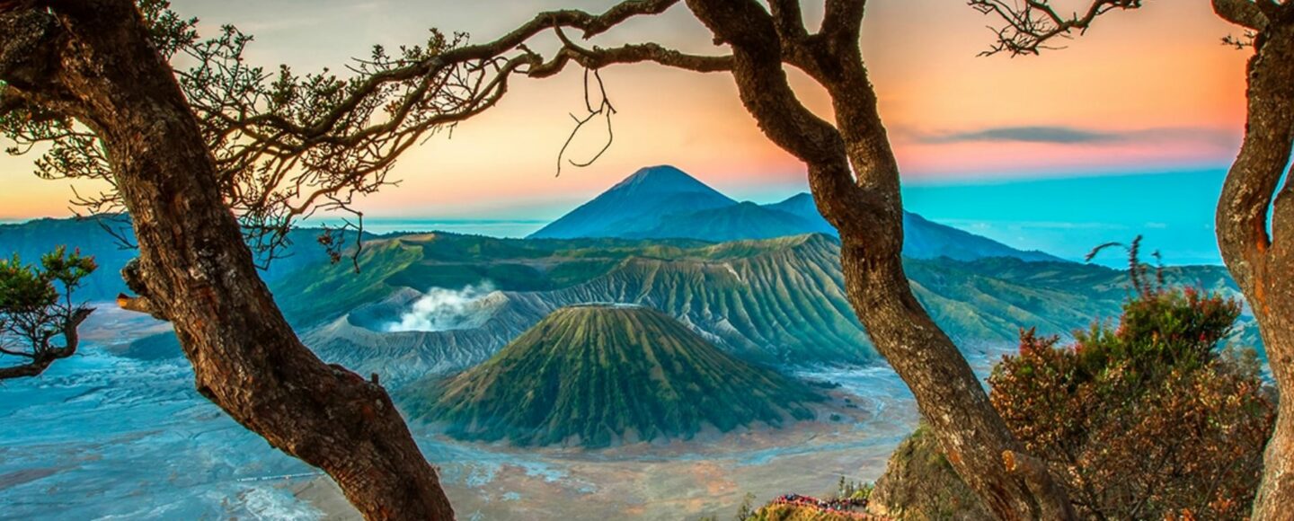 Hunting Sunrise ke Bromo Cuma 350 Ribu, Dijamin Seru! Hunting Sunrise ke Bromo Cuma 350 Ribu, Dijamin Seru!