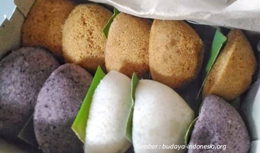 Varian Kue Putu Putu Cangkiri