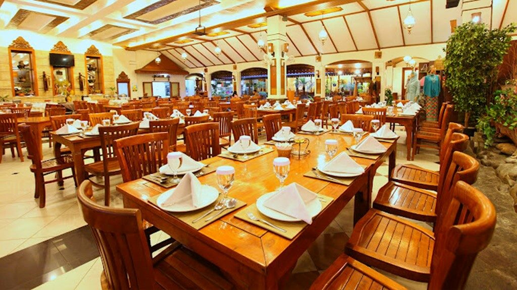 Tempat makan lesehan Bandung Recommended