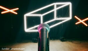 Contoh Naskah Stand Up Comedy