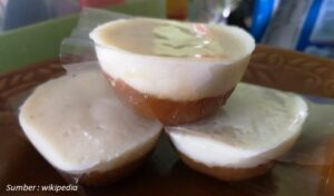 Kue Khas Betawi Kue talam