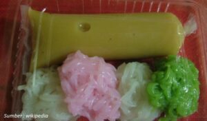 Kue Khas Betawi Putu Mayang