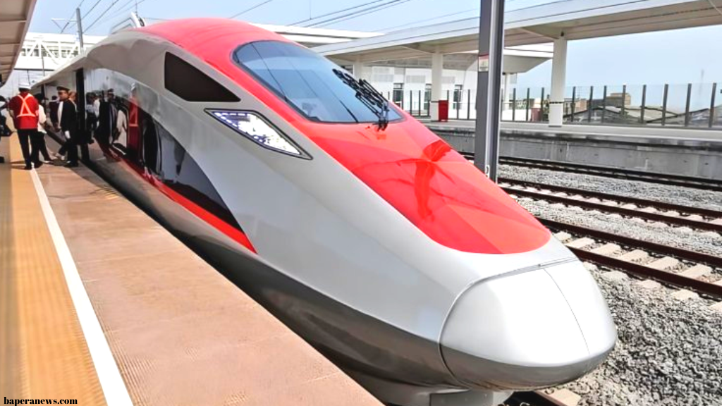 'Whoosh' Siap Wujudkan Target 1,4 Miliar Pergerakan Wisatawan Nusantara whoosh, kereta cepat jakarta bandung, kcjb,
