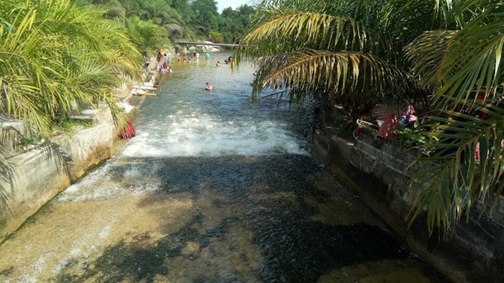 Wisata Sungai Acil Riau