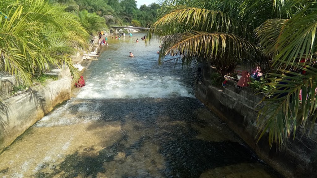 Wisata Sungai Acil Riau, Dulu Bekas Tambang Kini Viral Wisata Sungai Acil Riau