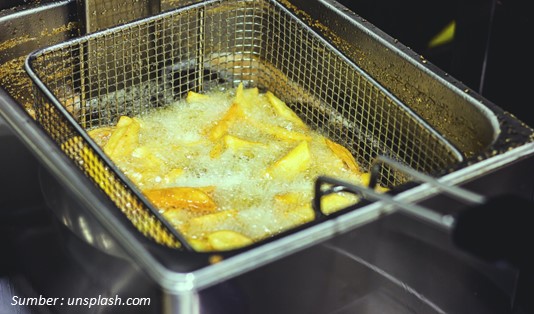 4 Pantangan Makanan Agar Luka Jahitan Cepat Kering dan Sembuh 3 Gorengan Pantangan Makanan Agar Luka Jahitan Cepat Kering