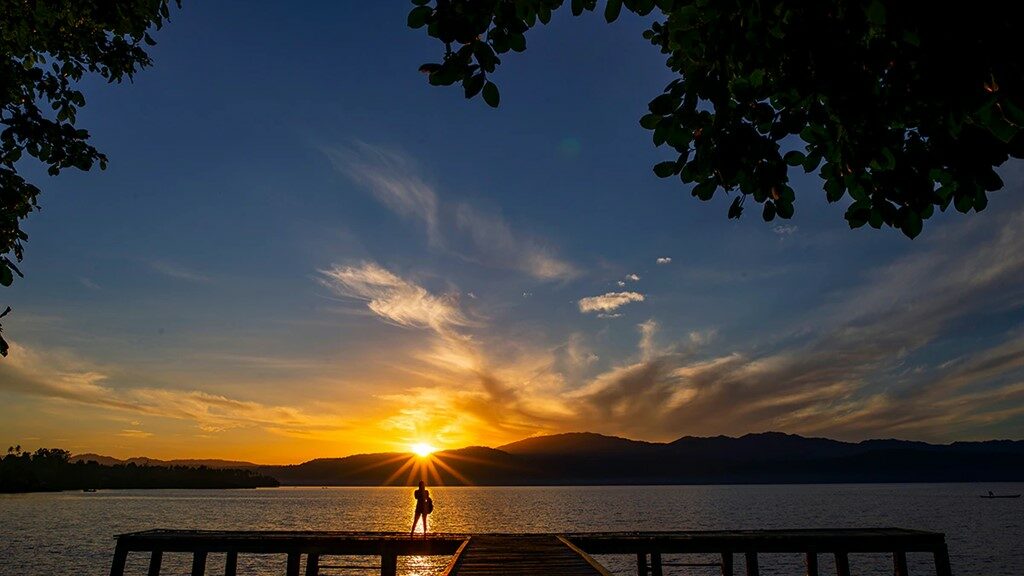 Pantai Tanjung Waka