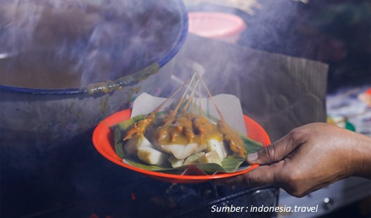 Sama-sama Hidangan Paling Lezat di Dunia, Ini 4 Perbedaan Sate Padang dan Sate Madura 4 Perbedaan Sate Madura dan Sate Padang Bahan dan Bumbu