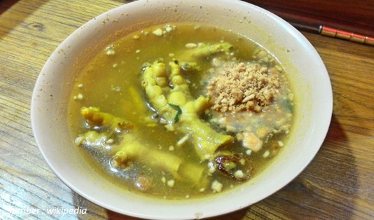 Sama-sama Favorit, Ini Dia Bedanya Soto Kudus dan Lamongan 2 Perbedaan Soto Kudus dan Soto Lamongan