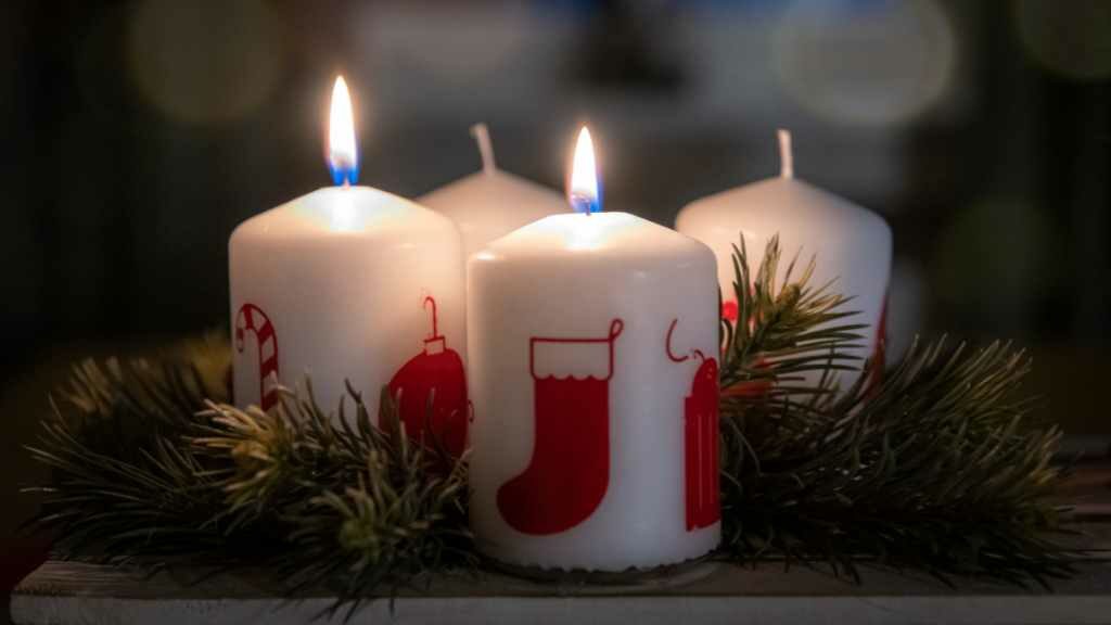 natal, gereja katedra, patung tuhan yesus memberkati,