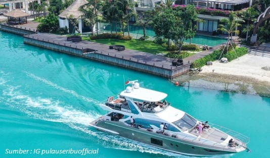 Island Hopping Live on Board
