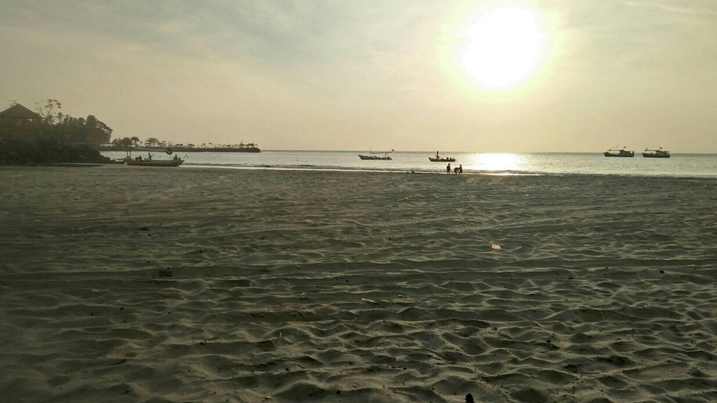 Liburan ke Pantai Anyer Serang