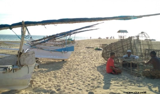 gili ketapang,