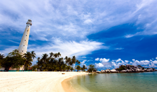 pulau lengkuas, belitung,