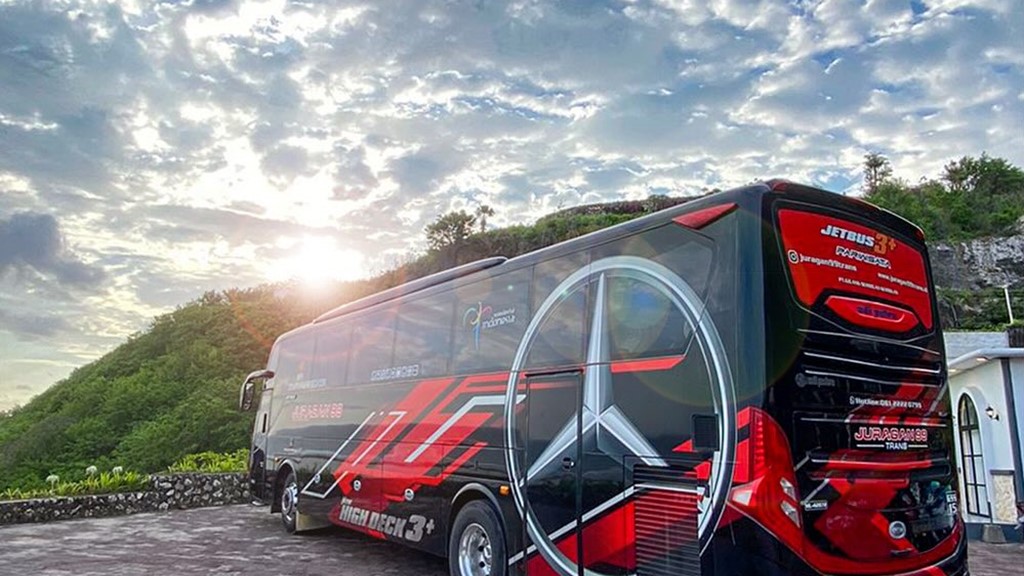 Sleeper Bus Jakarta Malang