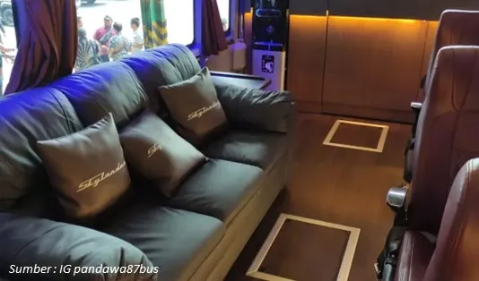 Fasilitas bus sleeper Pandawa 87