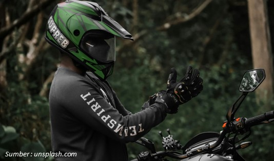 7 Tips Off Road Aman Bagi Pemula, Yuk Coba! 3 Persiapan Melakukan Off Road Pakaian yang Sesuai, tips off road aman bagi pemula