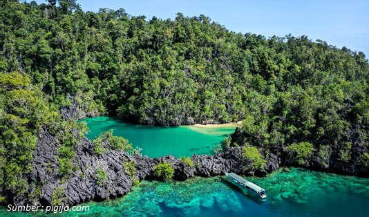 Terbuai Keindahan Danau Mahumalalang, Blue Lagoon Indah di Pulau Labengki 2 Daya Tarik Danau Mahumalalang