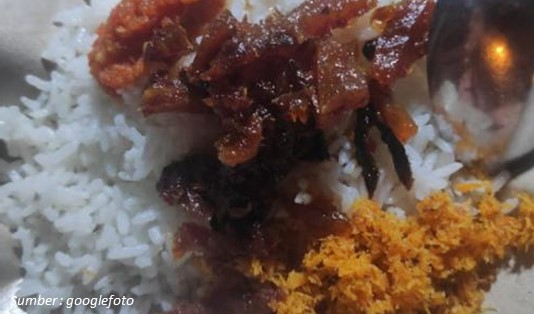 Makanan Khas Banda Neira Nasi Kelapa