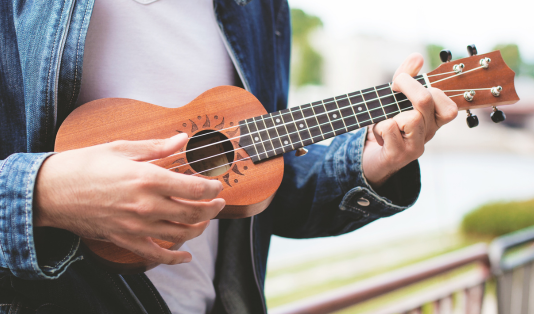 ukulele,