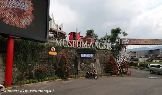 Museum Angkut, malang, musim hujan, rekomendasi wisata musim hujan,