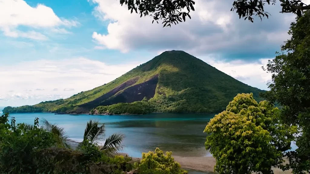 Wisata di Banda Neira