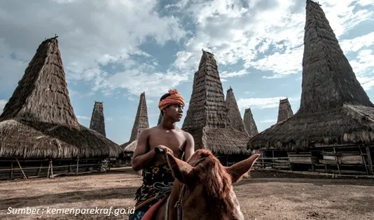Kampung Adat Ratenggaro, wisata sumba,,
