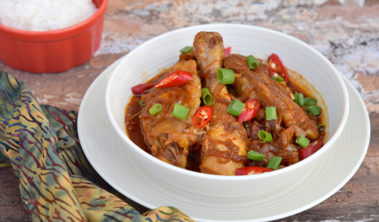 ayam kecap aroma daun bawang,