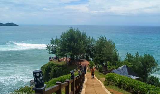 Geopark Kebumen Siap Masuk Jajaran UNESCO Global Geopark 3 pantai menganti, kebumen, Geopark Kebumen,