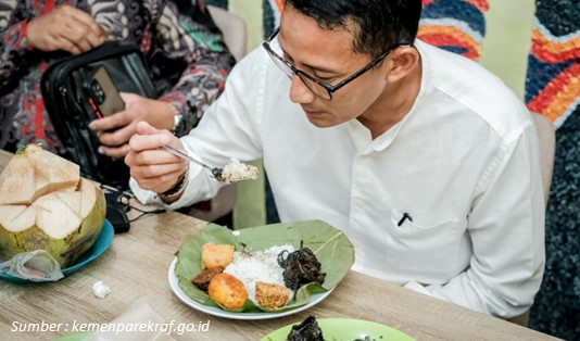 Nasi Jamblang Ibu Nur Cirebon