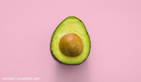 Manfaat Buah Alpukat Bagi Kesehatan dan Kecantikan, ini Cara Pilih Alpukat Berkualitas! 5 Tips Memilih Alpukat yang Baik