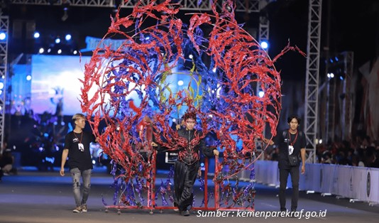 Sejarah Jember Fashion Carnaval yang bukan Hanya Tontonan, Melainkan Juga Sarat Makna dan Dampak Luhur 1 Sejarah Jember Fashion Carnaval