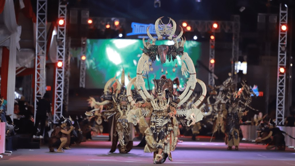 Sejarah Jember Fashion Carnaval yang bukan Hanya Tontonan, Melainkan Juga Sarat Makna dan Dampak Luhur Sejarah Jember Fashion Carnaval