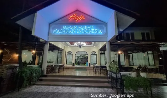 Wisata Kuliner yang Menggoda! 5 Tempat Makan Favorit Dekat Masjid Agung Surabaya 3 Agis Restaurant Tempat Makan Favorit di Dekat Masjid Agung Surabaya