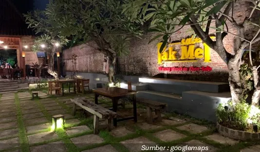 Wisata Kuliner yang Menggoda! 5 Tempat Makan Favorit Dekat Masjid Agung Surabaya 4 Sate Pak Mei Tempat Makan Favorit di Dekat Masjid Agung Surabaya