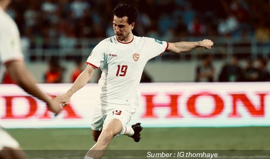 5 Pemain Tengah Timnas Indonesia yang Menjadi Maestro Lapangan Hijau 2 Thom Haye